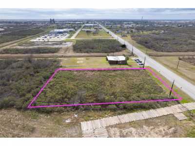 Home For Sale in Freeport, Texas