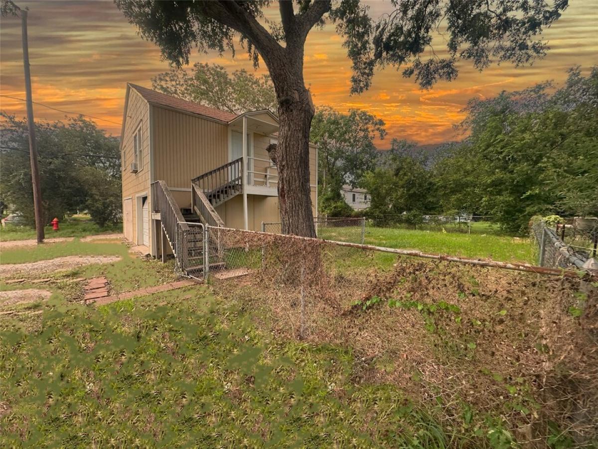 Picture of Home For Sale in Texas City, Texas, United States