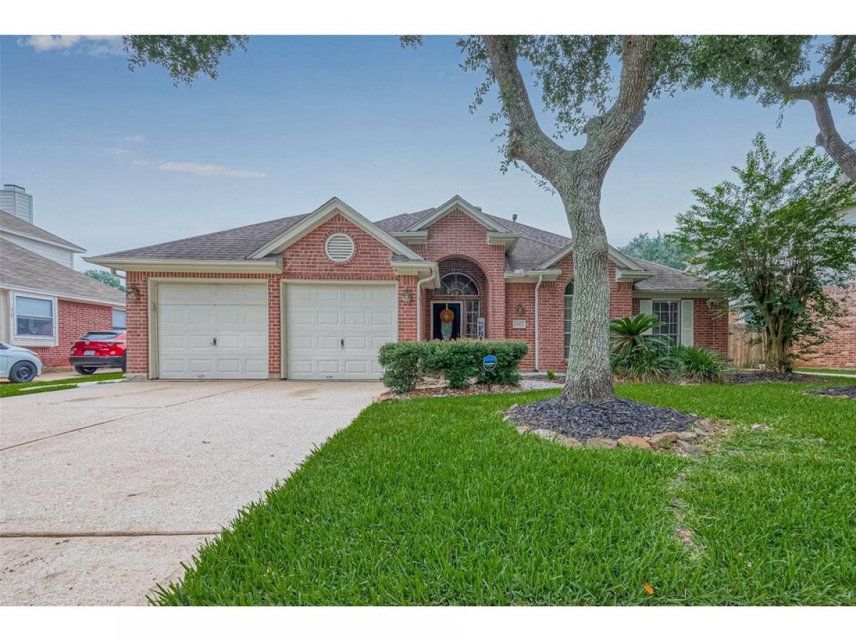 Picture of Home For Sale in Pearland, Texas, United States