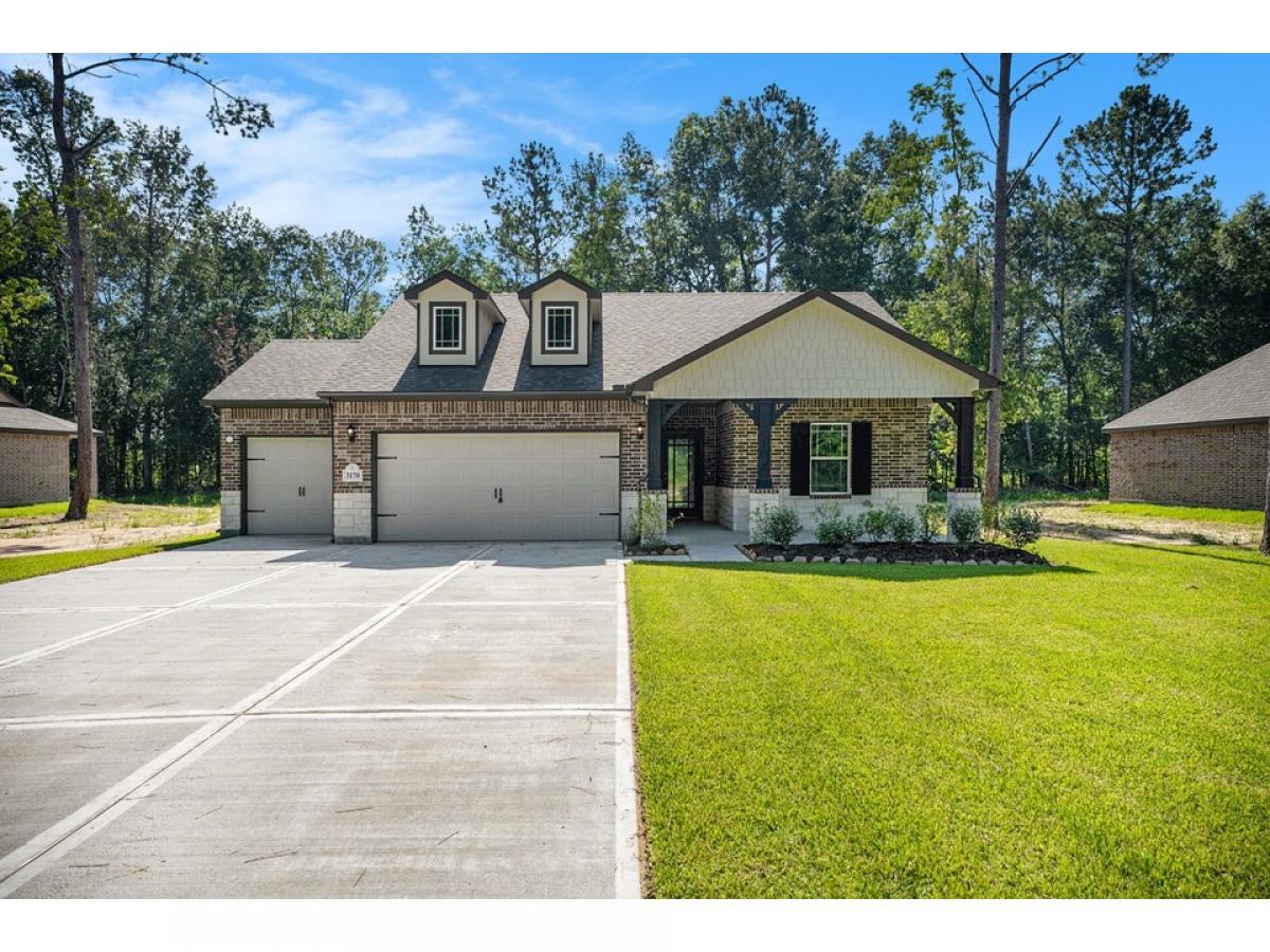 Picture of Home For Sale in Dayton, Texas, United States