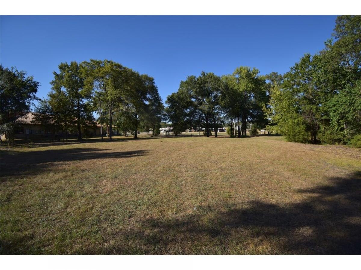 Picture of Home For Sale in Montgomery, Texas, United States