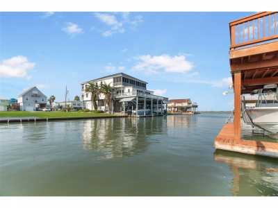 Home For Sale in Freeport, Texas