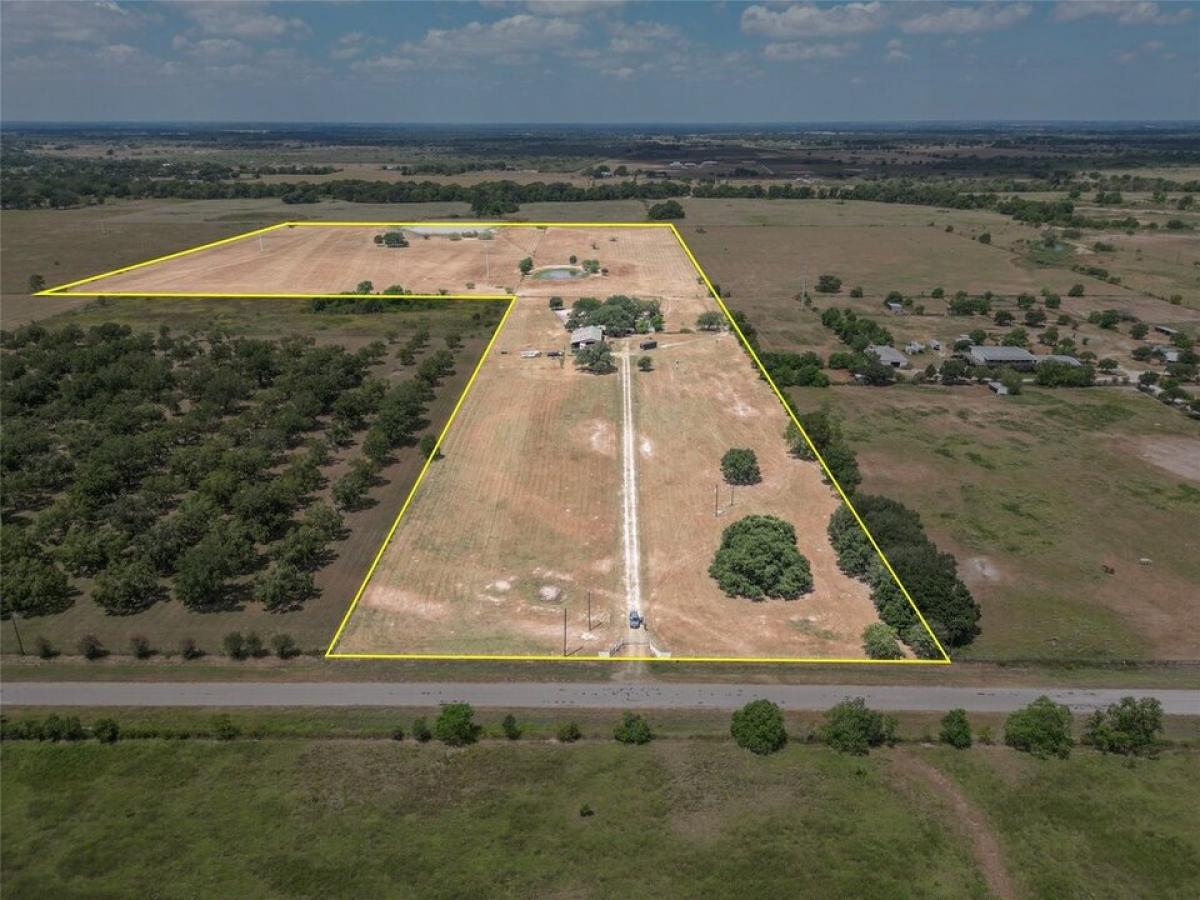 Picture of Residential Land For Sale in Waller, Texas, United States