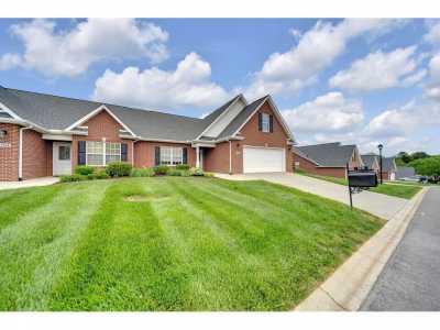 Home For Sale in Knoxville, Tennessee