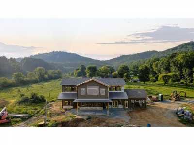 Home For Sale in Sevierville, Tennessee