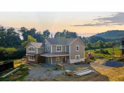 Home For Sale in Sevierville, Tennessee