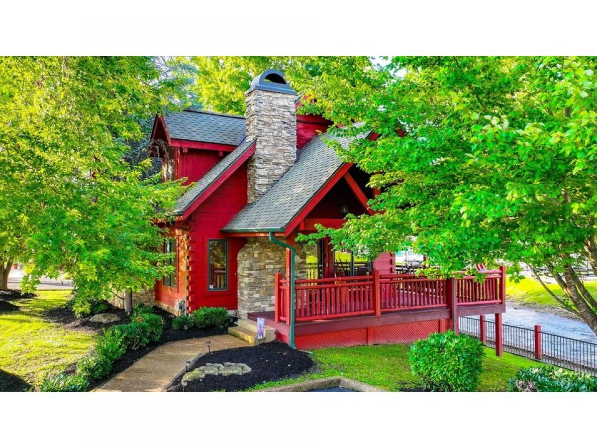 Picture of Home For Sale in Pigeon Forge, Tennessee, United States