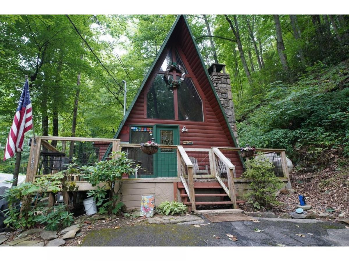 Picture of Home For Sale in Gatlinburg, Tennessee, United States