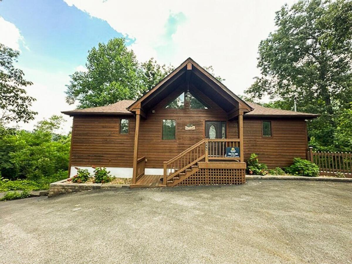 Picture of Home For Sale in Gatlinburg, Tennessee, United States