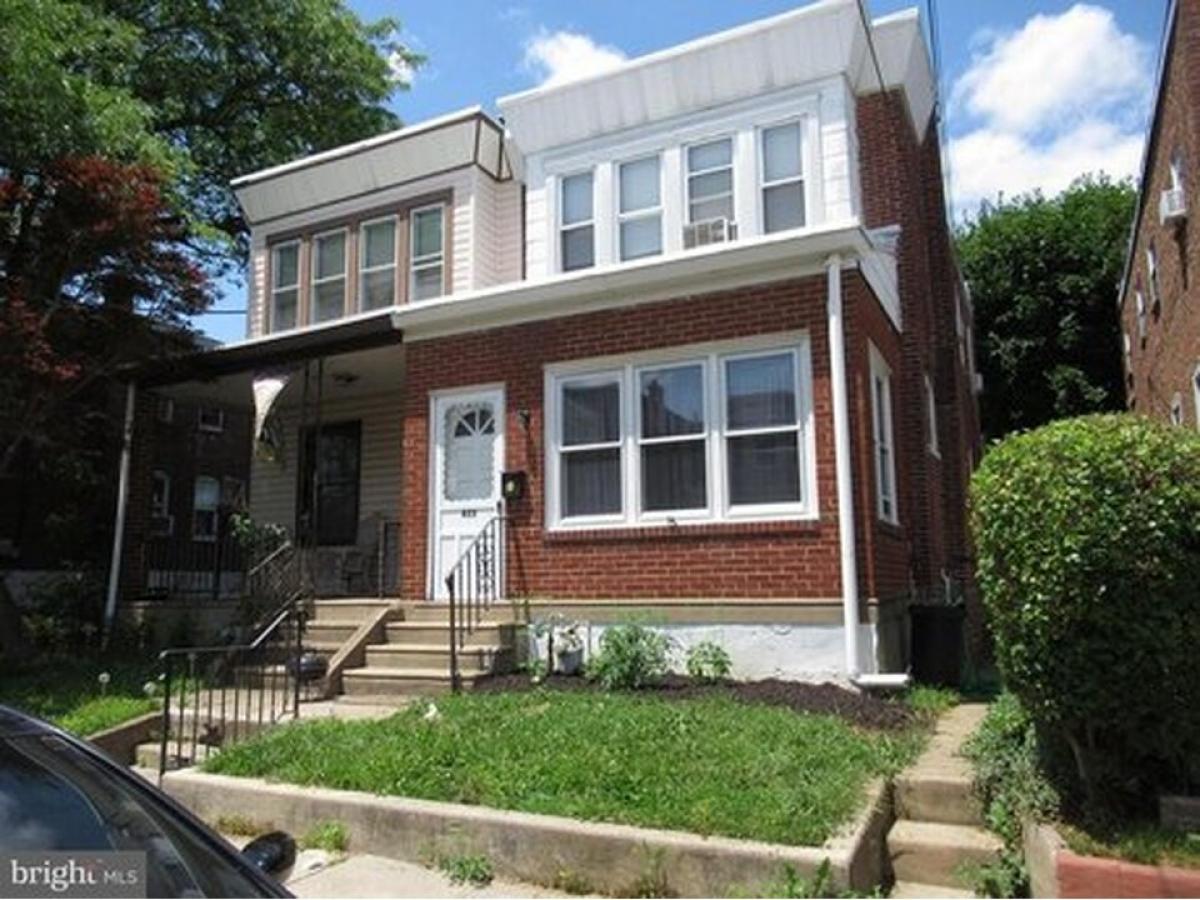 Picture of Home For Sale in Collingdale, Pennsylvania, United States