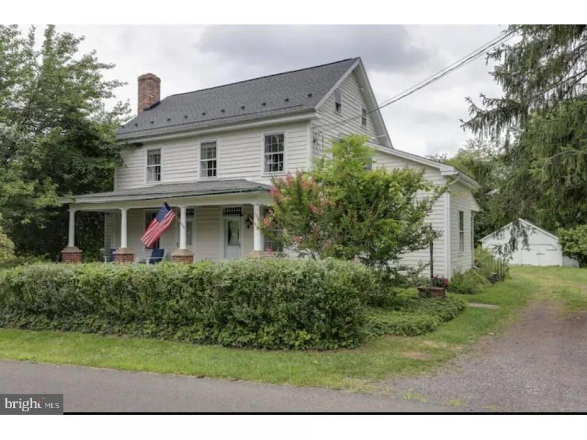 Picture of Home For Sale in Erwinna, Pennsylvania, United States