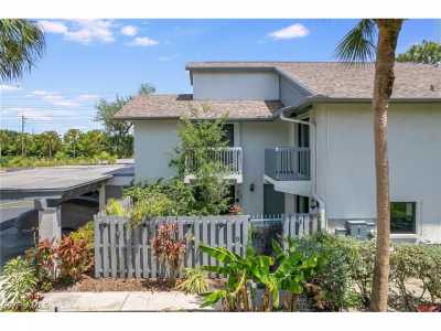 Home For Sale in Fort Myers, Florida