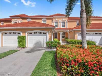 Home For Sale in Fort Myers, Florida