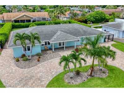 Home For Sale in Naples, Florida