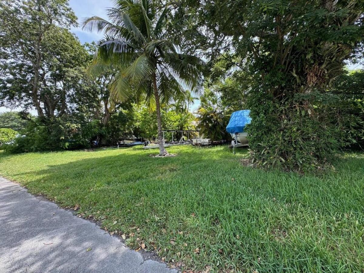 Picture of Residential Land For Sale in Key Largo, Florida, United States