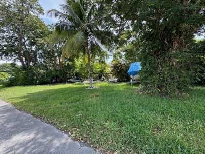 Residential Land For Sale in Key Largo, Florida