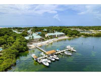 Home For Sale in Plantation Key, Florida