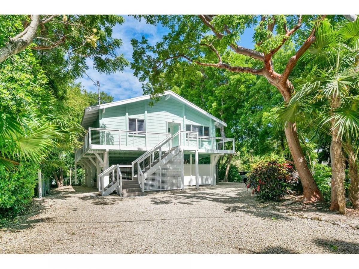 Picture of Home For Sale in Plantation Key, Florida, United States