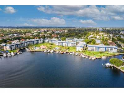 Home For Sale in Delray Beach, Florida