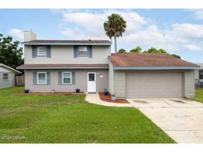 Home For Sale in Daytona Beach, Florida