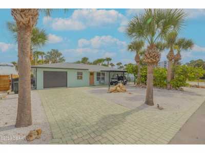 Home For Sale in New Smyrna Beach, Florida