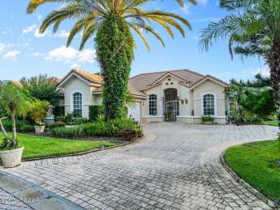 Home For Sale in Daytona Beach, Florida