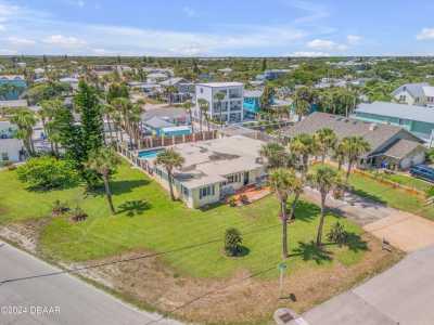 Home For Sale in New Smyrna Beach, Florida