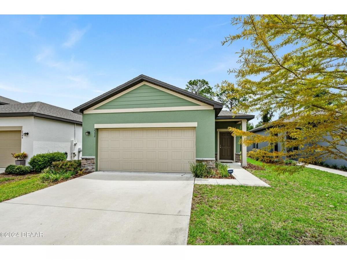 Picture of Home For Sale in Deland, Florida, United States