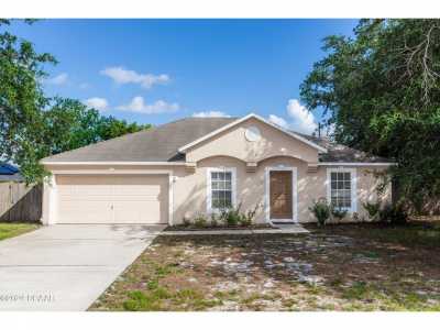 Home For Sale in Deltona, Florida