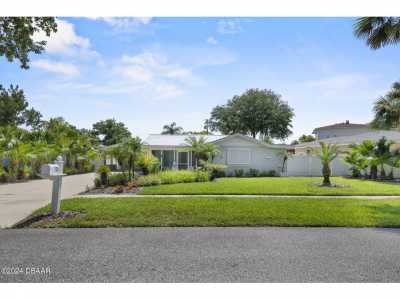 Home For Sale in Ormond Beach, Florida