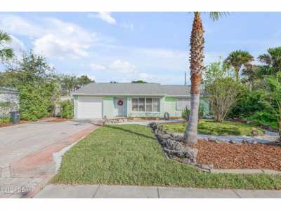 Home For Sale in New Smyrna Beach, Florida