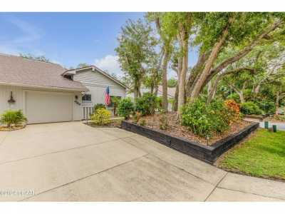 Home For Sale in New Smyrna Beach, Florida