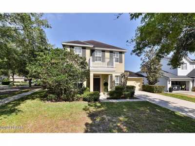 Home For Sale in Deland, Florida