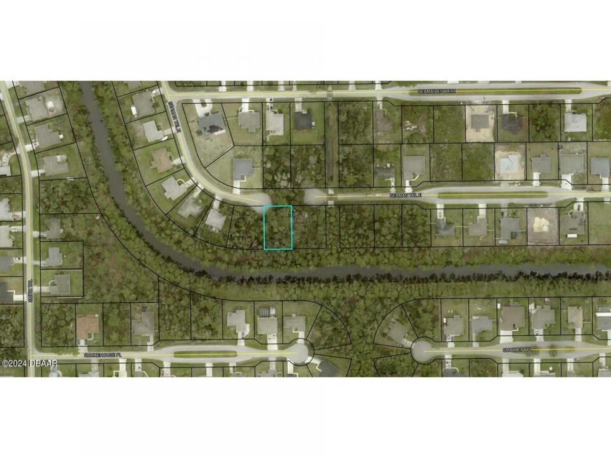 Picture of Residential Land For Sale in Palm Coast, Florida, United States