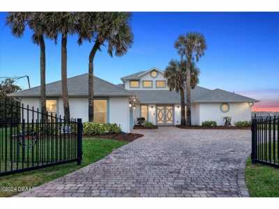 Home For Sale in Ponce Inlet, Florida