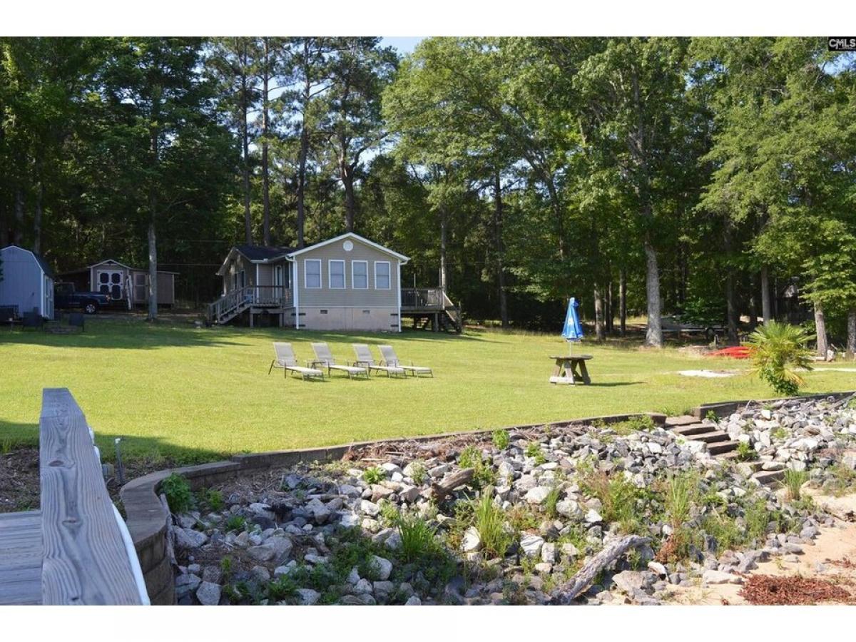 Picture of Home For Sale in Ridgeway, South Carolina, United States