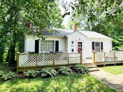 Home For Sale in Gastonia, North Carolina