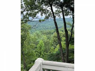 Home For Sale in Flat Rock, North Carolina