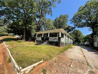 Home For Sale in Forest City, North Carolina