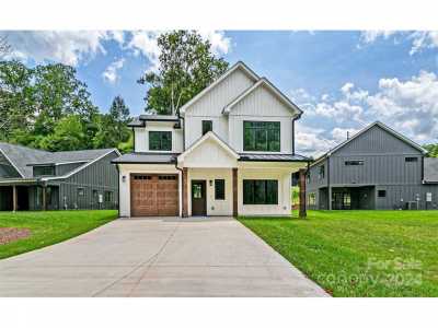 Home For Sale in Etowah, North Carolina