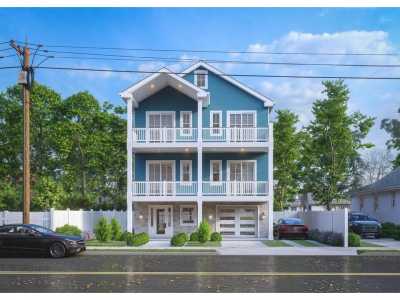 Home For Sale in Somers Point, New Jersey