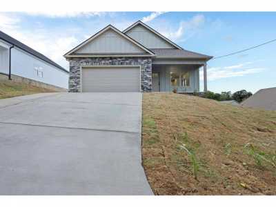 Home For Sale in Rossville, Georgia