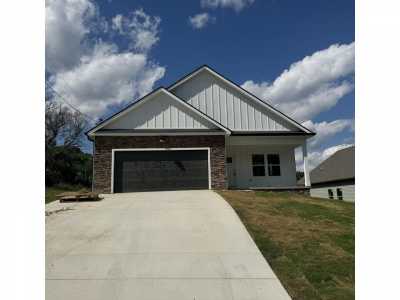 Home For Sale in Rossville, Georgia