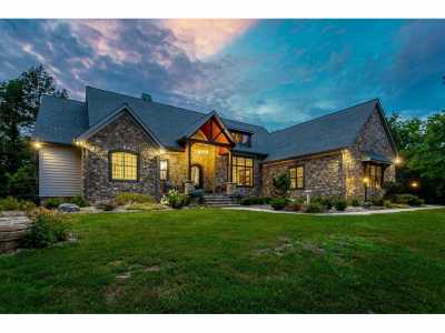 Home For Sale in Dunlap, Tennessee