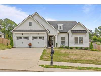 Home For Sale in Ooltewah, Tennessee