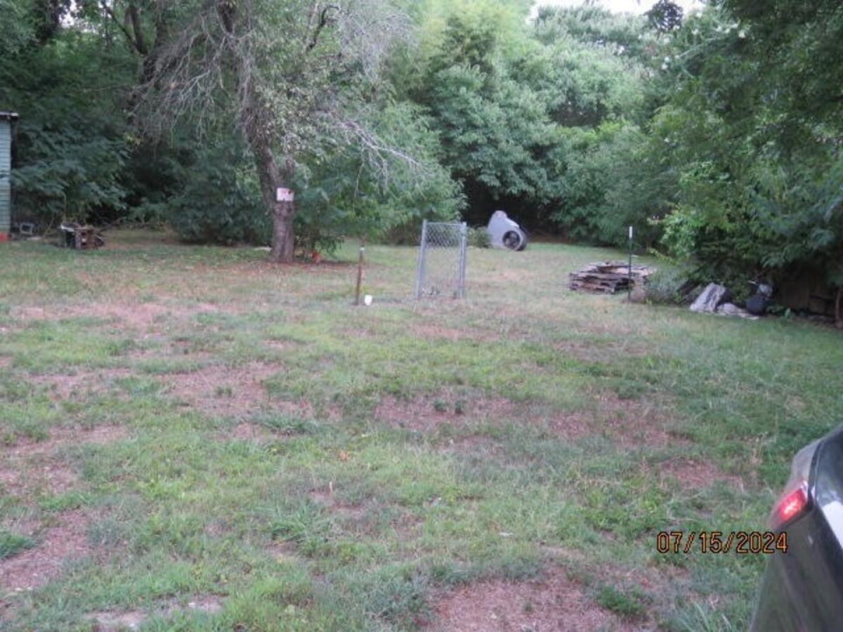 Picture of Residential Land For Sale in Rossville, Georgia, United States