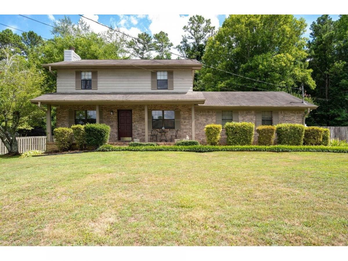 Picture of Home For Sale in Harrison, Tennessee, United States