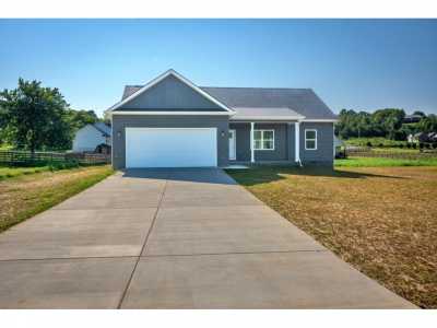 Home For Sale in Dunlap, Tennessee