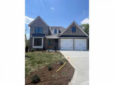 Home For Sale in Apison, Tennessee