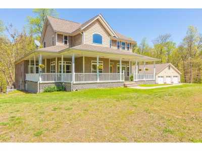 Home For Sale in Birchwood, Tennessee